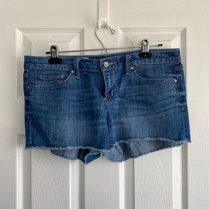GAP cutoff denim shorts